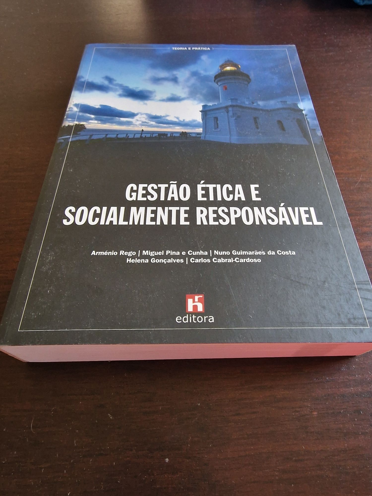 Esgotado na fnac e na própria editora