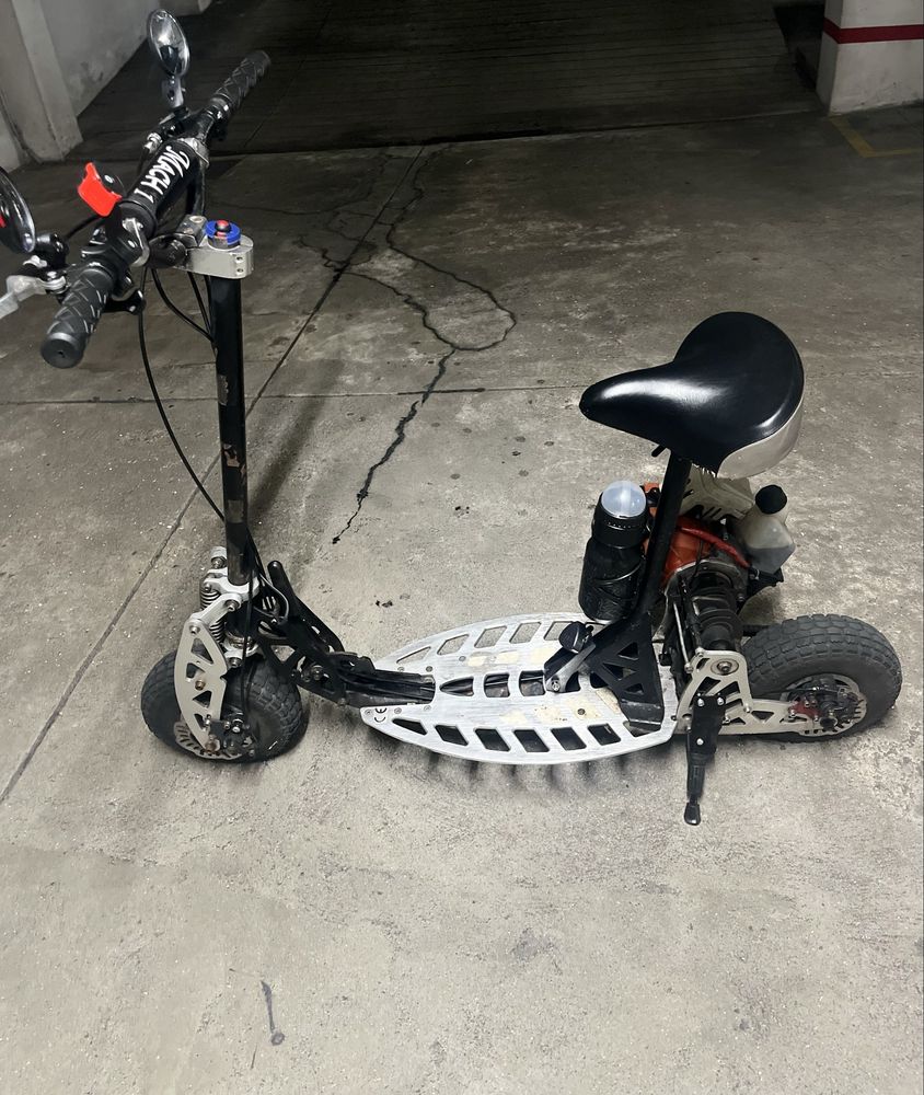 Trotinete a gasolina dobrável 49cc todo-o-terreno