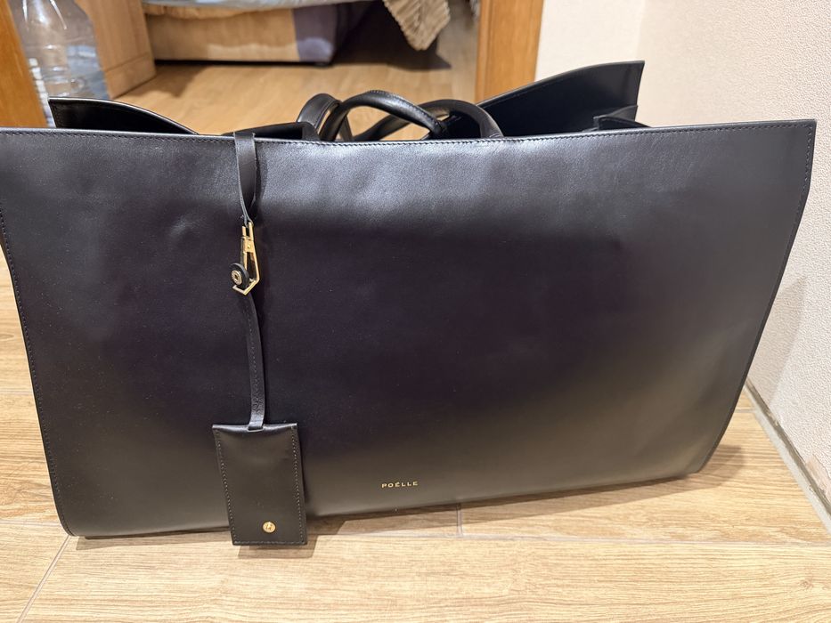 Carolyn tote bag large Чорна