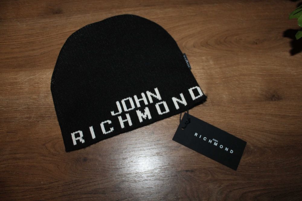 Шапка John Richmond S\M чорний колір