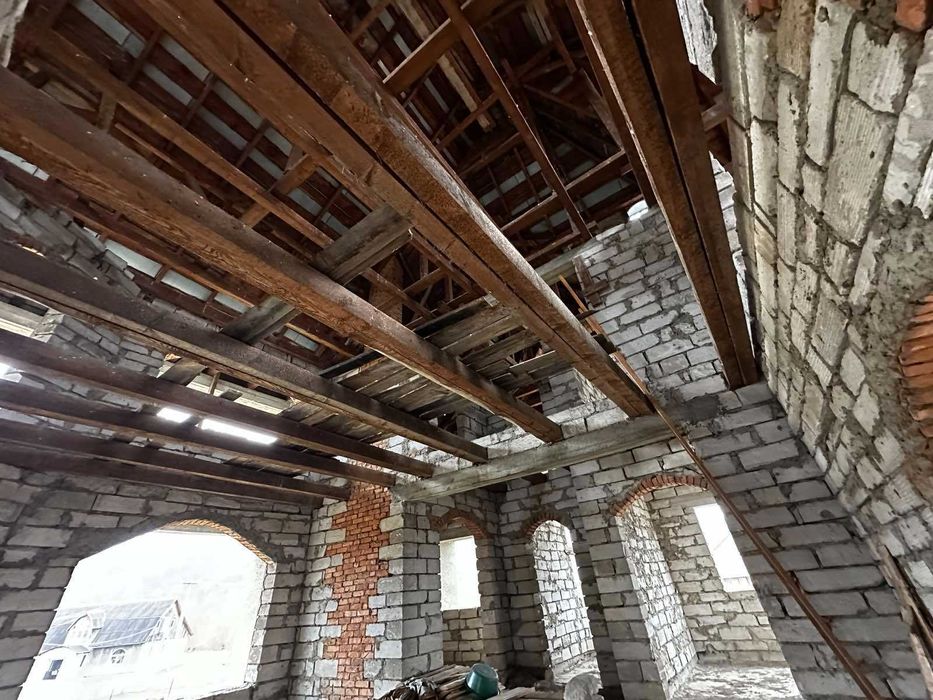 Продається будинок в с. Середнє Водяне