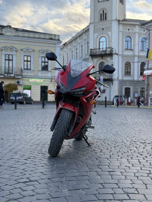 Продам Honda CBR 400 R