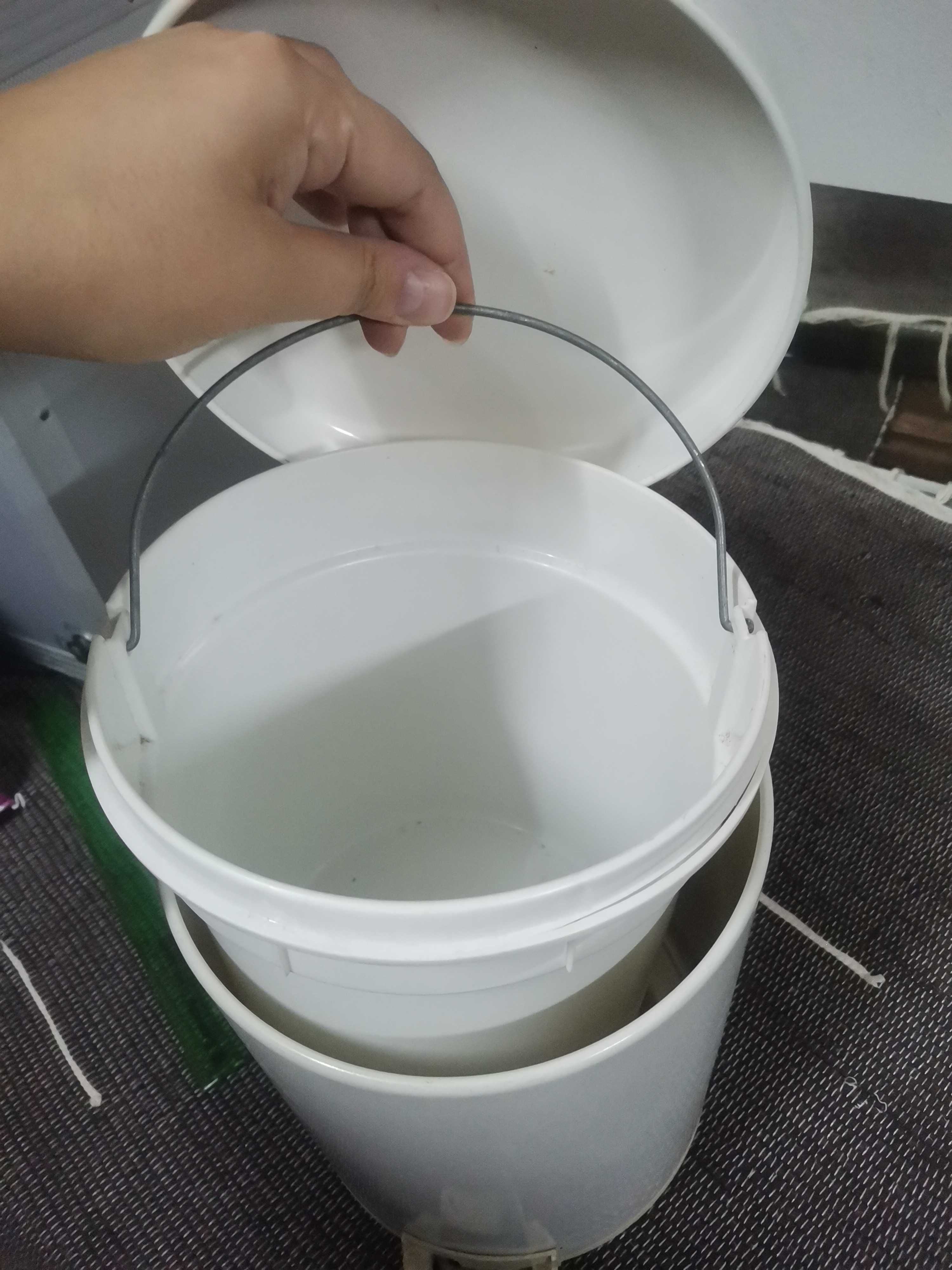 Caixote do lixo WC