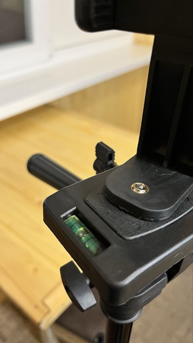 Штатив  тріпод якісний тримамач для телефонів та ішшого обладнання
