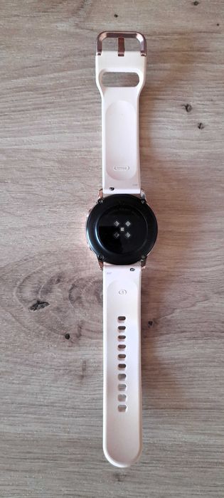 Samsung Galaxy Watch Active 2 smartwatch