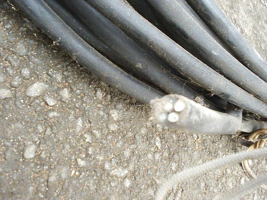 Kabel aluminiowy 4-żyłowy, 30 m
