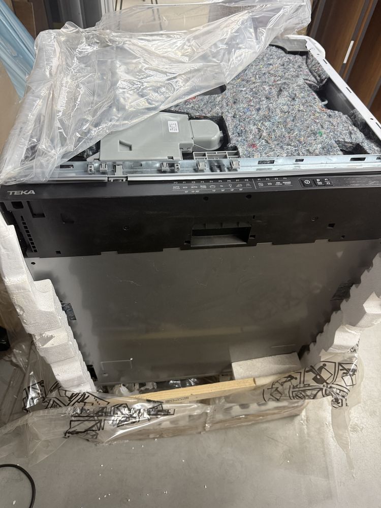 Посудомийка Teka DFI 76950
