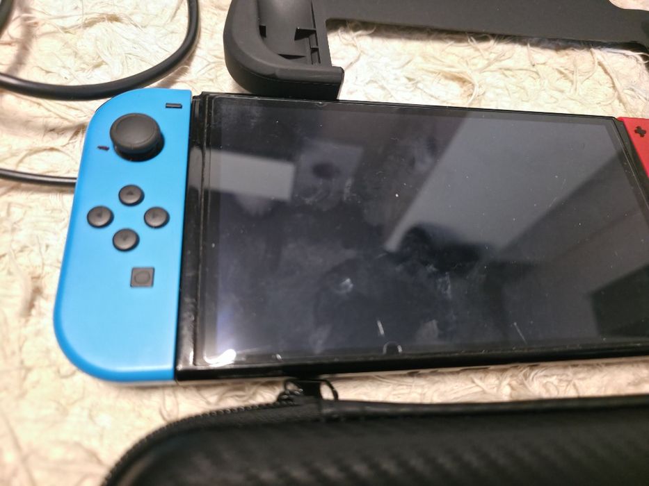 konsola Nintendo Switch OLED gry etui pokrowiec karta pamięci zestaw