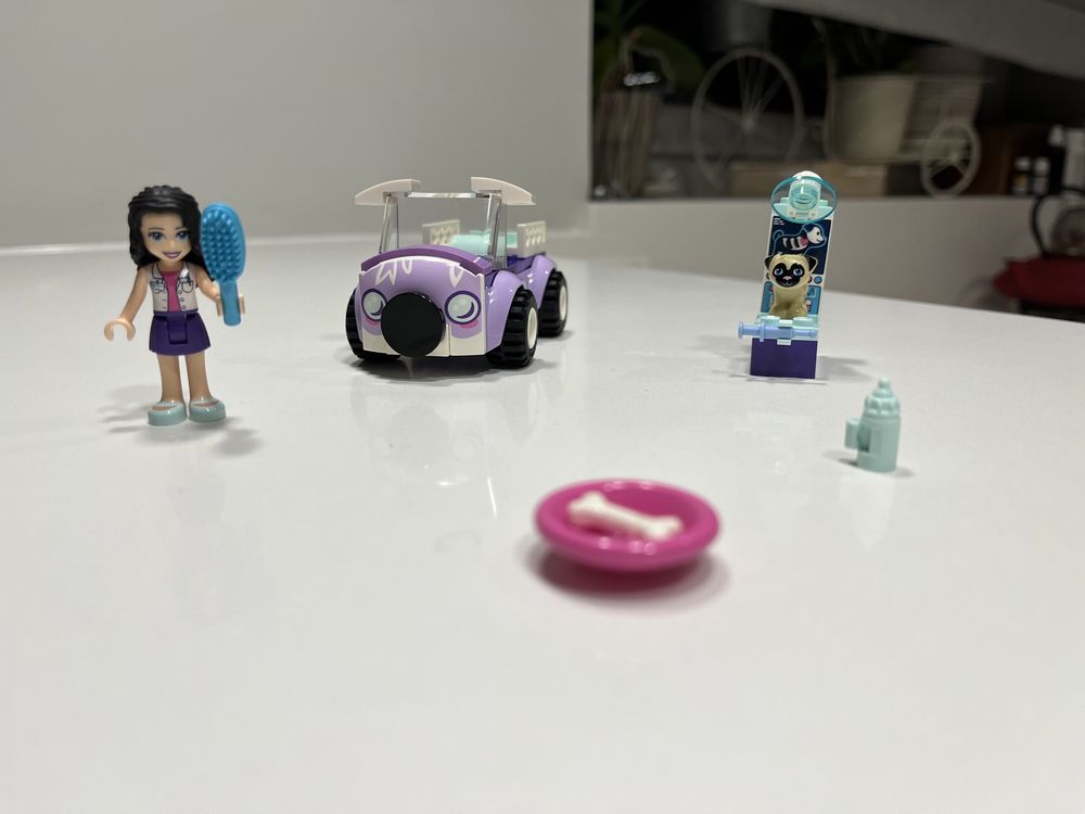 Lego Friends Mobilna Klinika Weterynaryjna Emmy, zestaw 41360