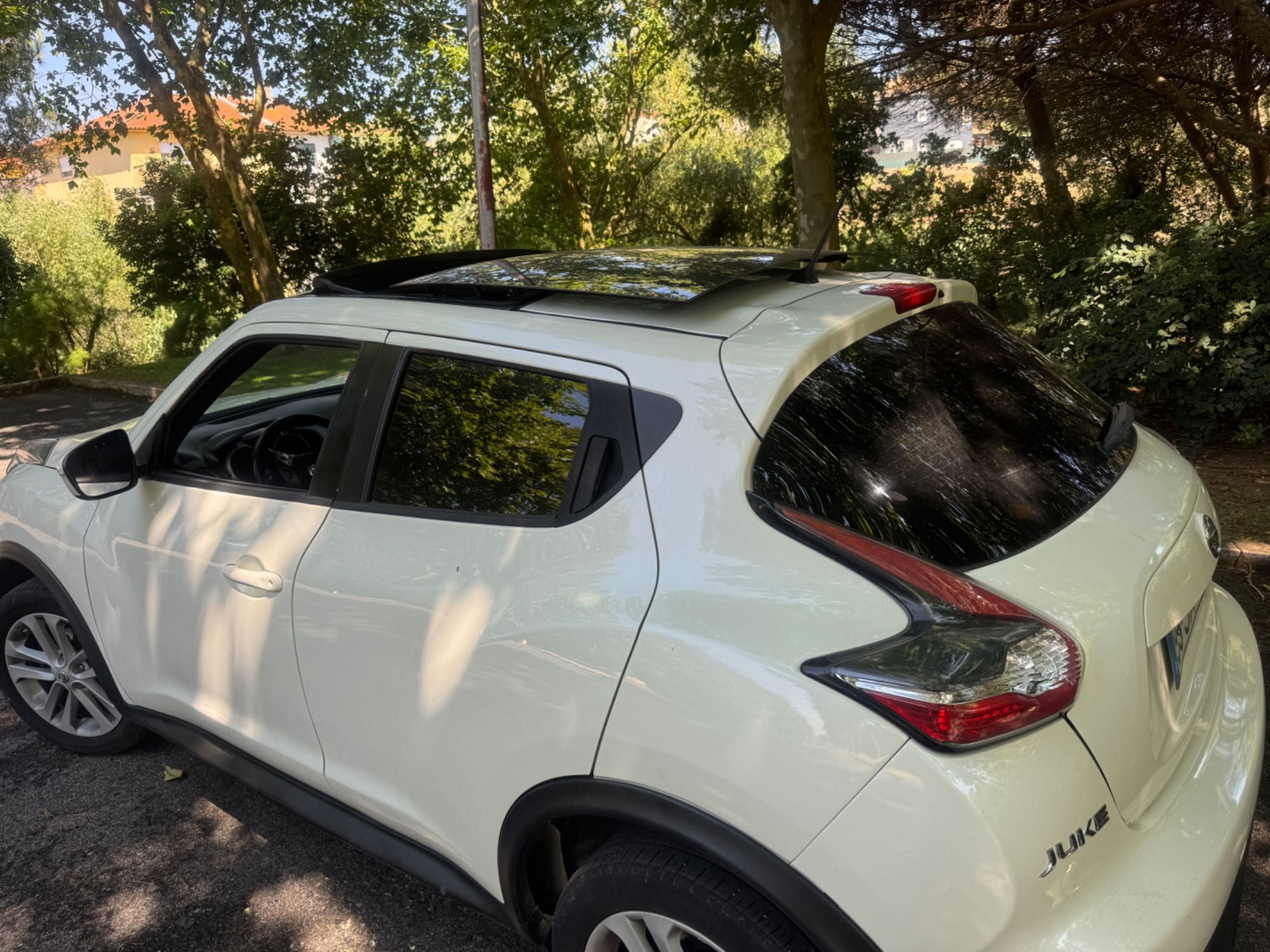 Nissan Juke 1.5 dCi teto de abrir