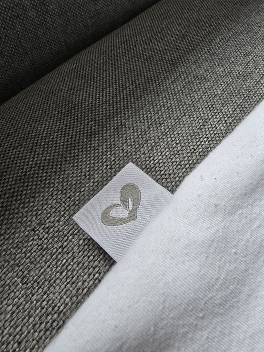 Rożek niemowlęcy biały z szarym pasem Roger Publishing Mamaginekolog