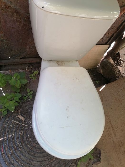 Унітаз  для ремонту