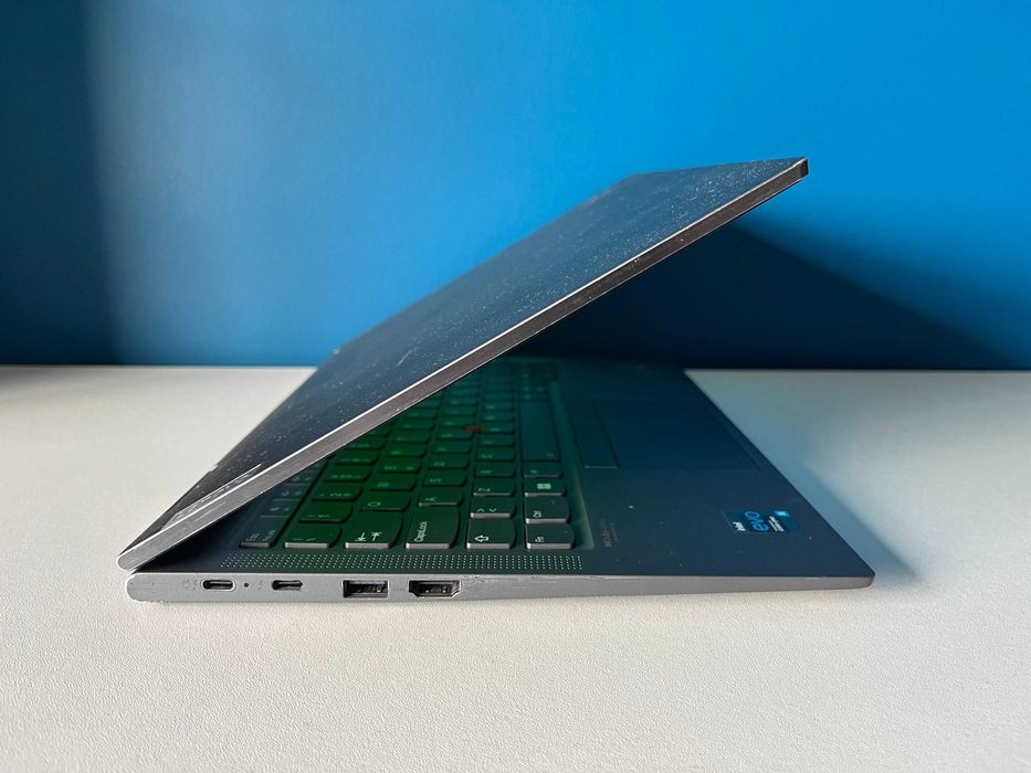 ThinkPad X1 Yoga Gen 6 - i5-1145G7/16GB RAM/256GB NVMe/Teclado PT-PT