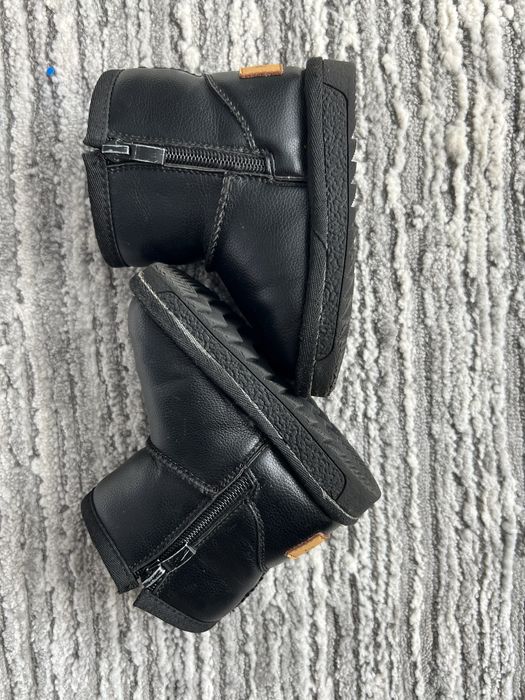 Чобітки уги для хлопчика 22 розмір