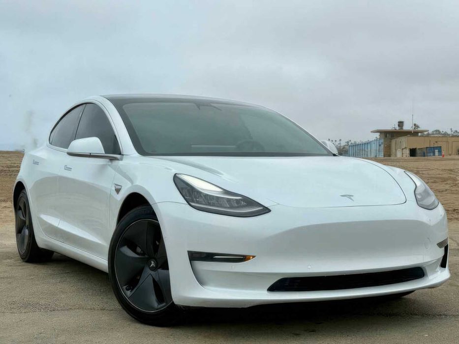 Tesla Model 3      2019