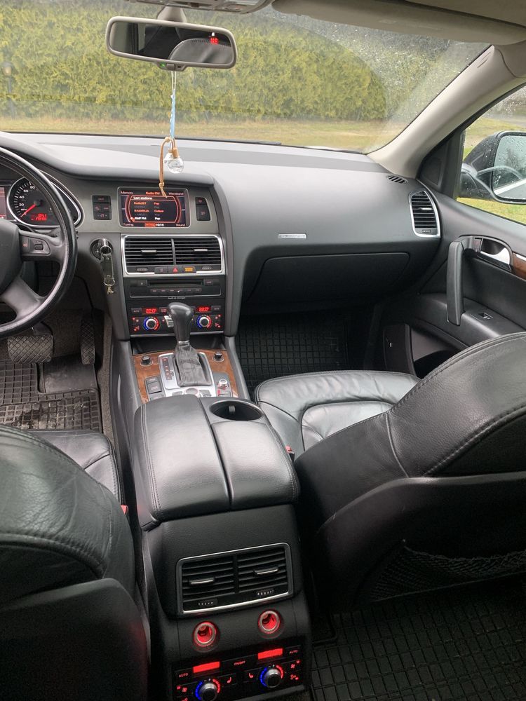 Sprzedam Audi Q7 4.2 FSI