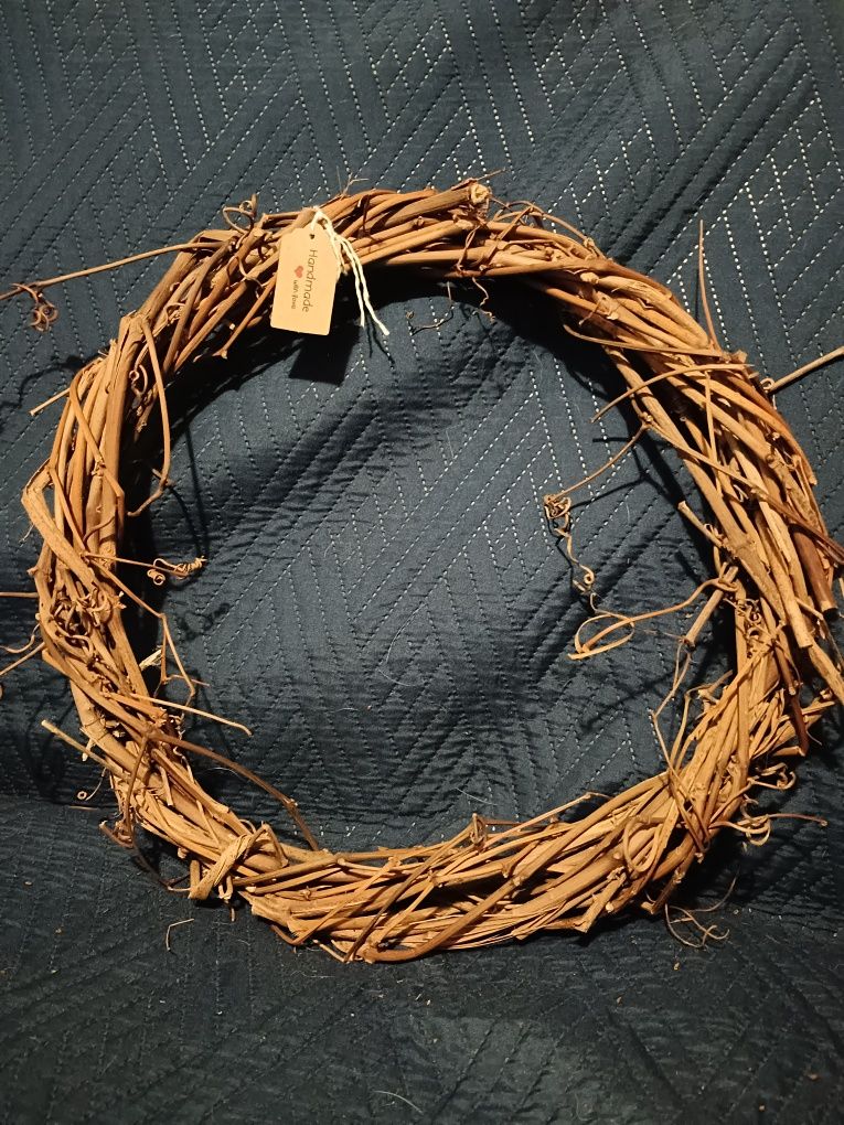 Wianek, wianki z gałązek winogrona, śr. 35 cm