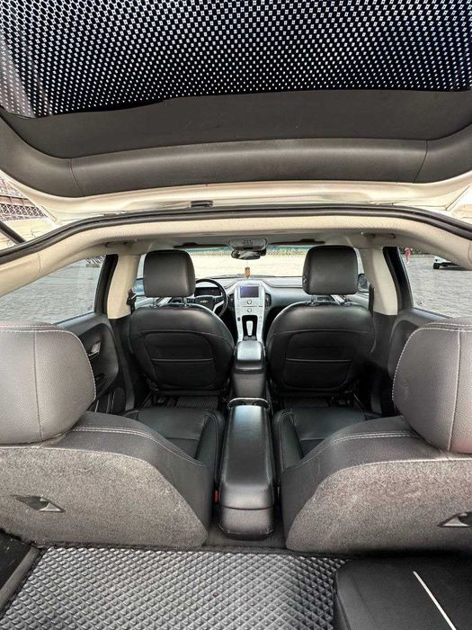 Chevrolet Volt 1. Шевроле вольт.