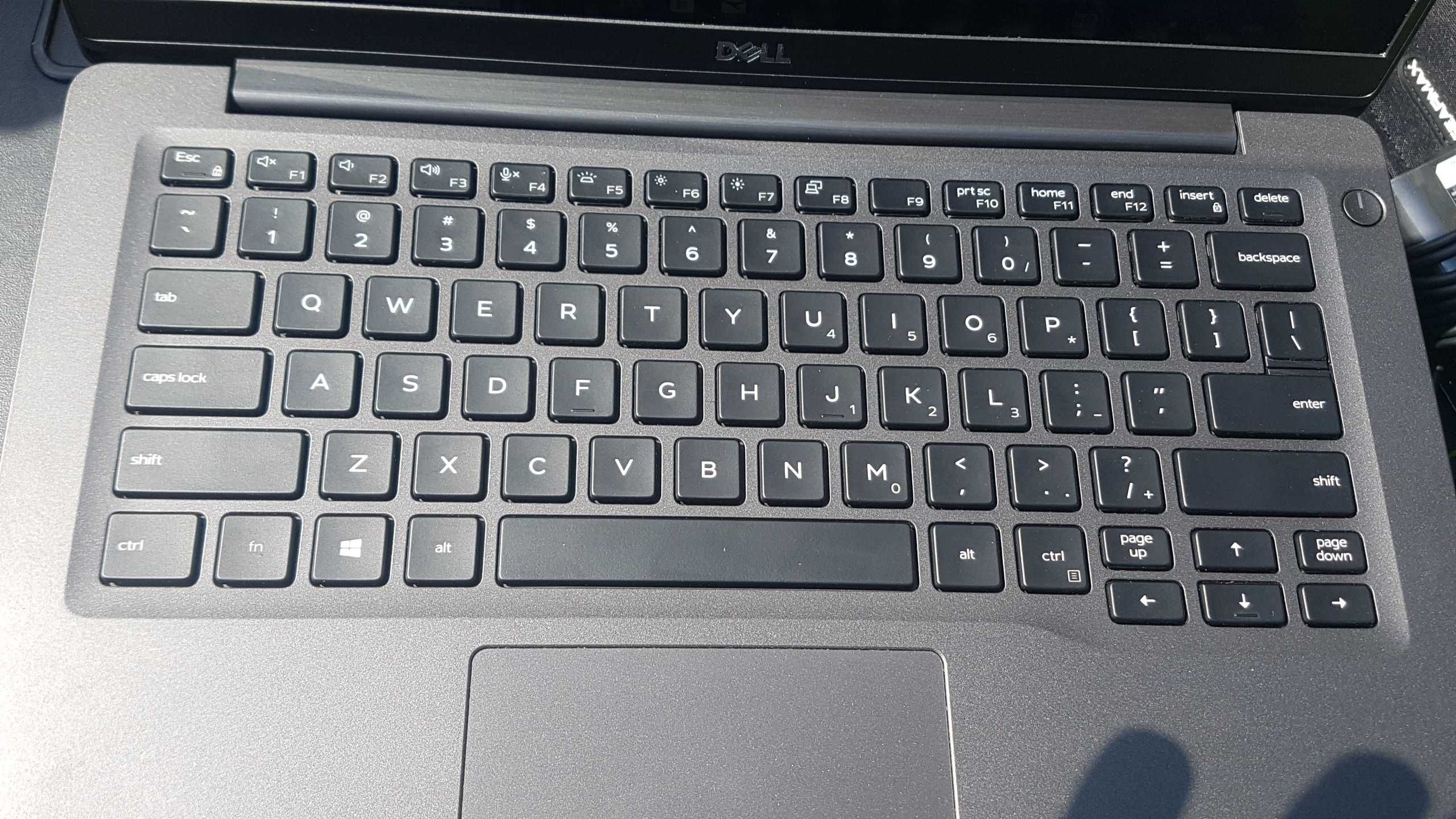 Dell Latitude 7400
