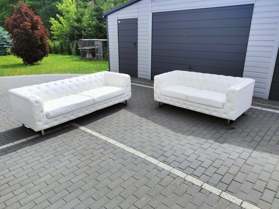 Nowy komplet sofa 3 i 2 chesterfield beliani