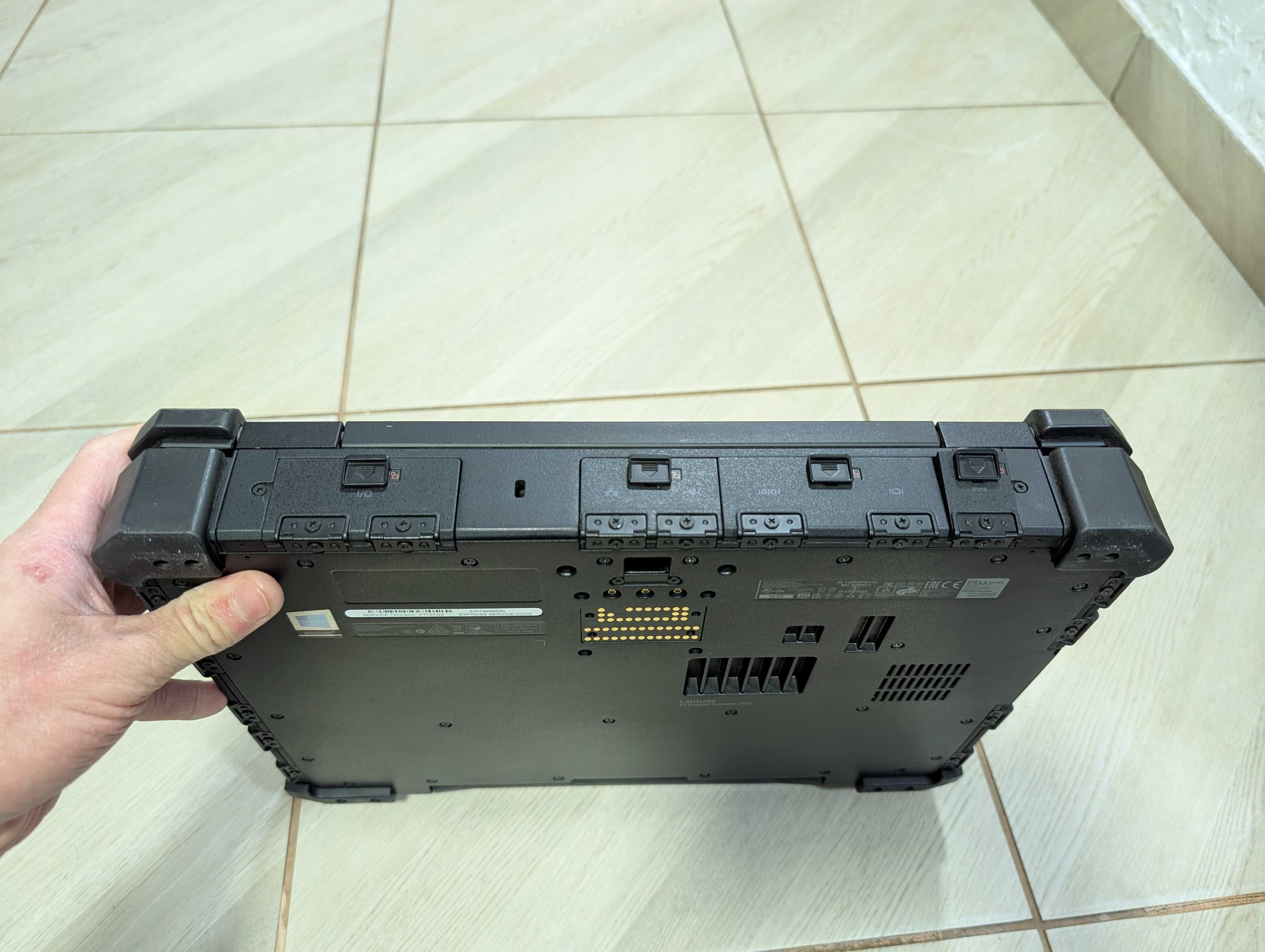 Защищенный Dell 14 Rugged Extreme 7414 Core I7 250Gb 16Gb з AMD