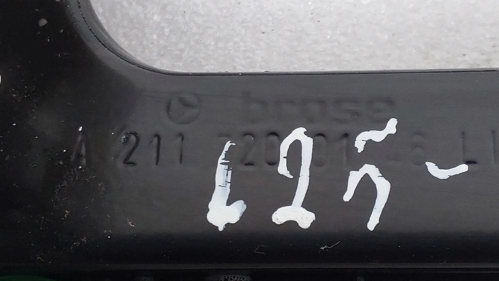 Elevador vidros frente esquerdo MERCEDES-BENZ Classe E (W211)