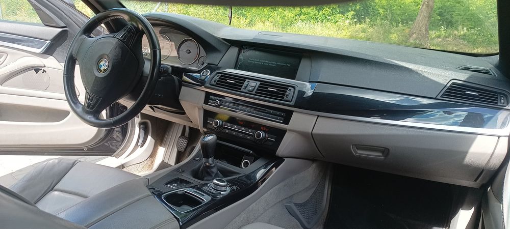 BMW F10 E60 E90 M-pakiet 260k 19' Czarna Podsufitka