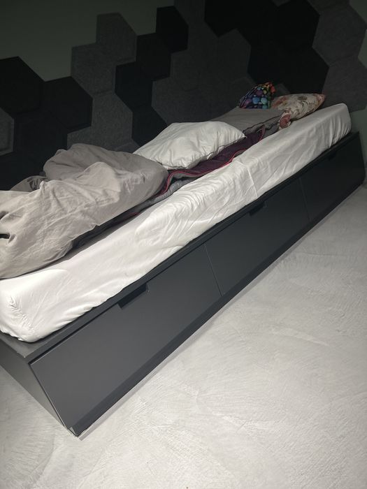 Łóżko ikea z szufladami czarne