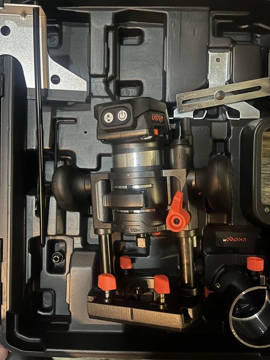 Акумуляторный фрезер Днипро м