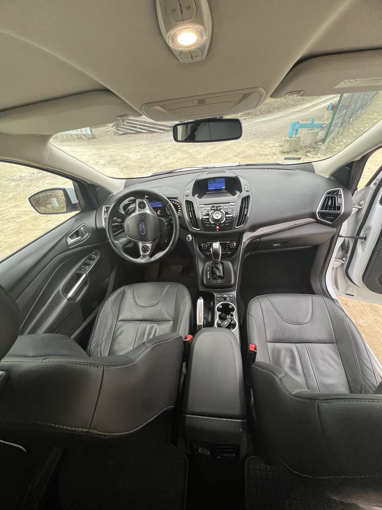 Ford Kuga 2013, super stan, pełne wyposażenie, Full