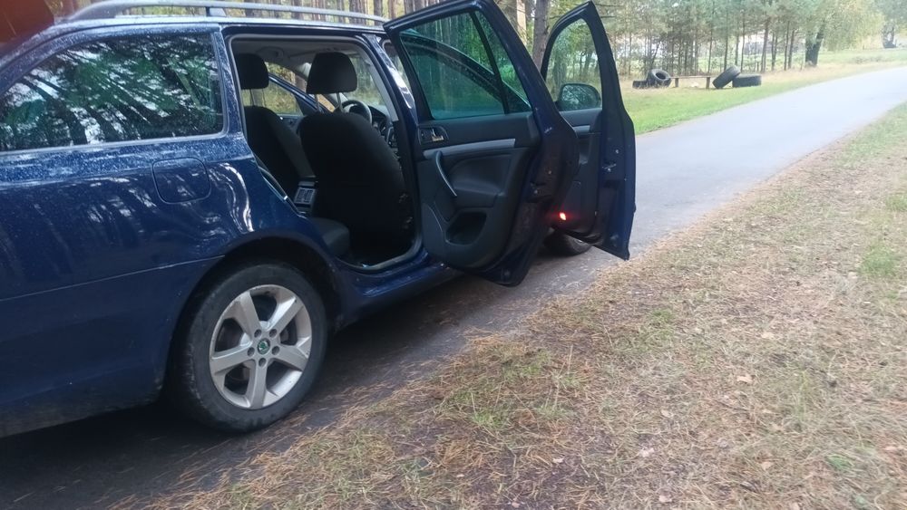 Продам економну шкоду в хорошому стані