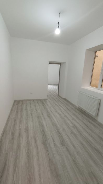 Продається 3 км квартира з капітальним ремонтом в центрі