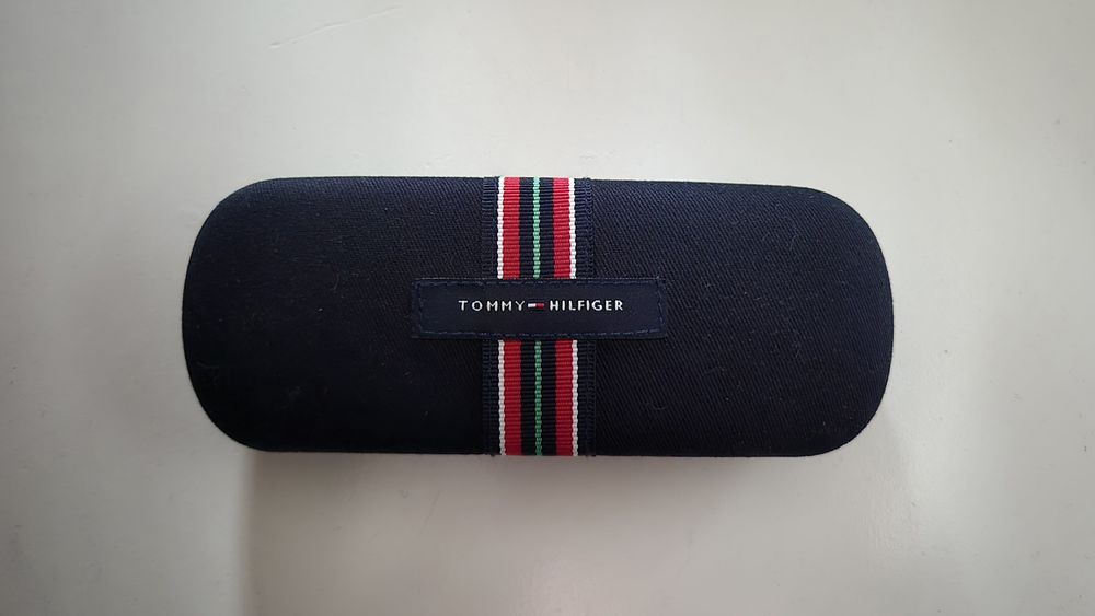 Pudełko opakowanie na okulary Tommy Hilfiger