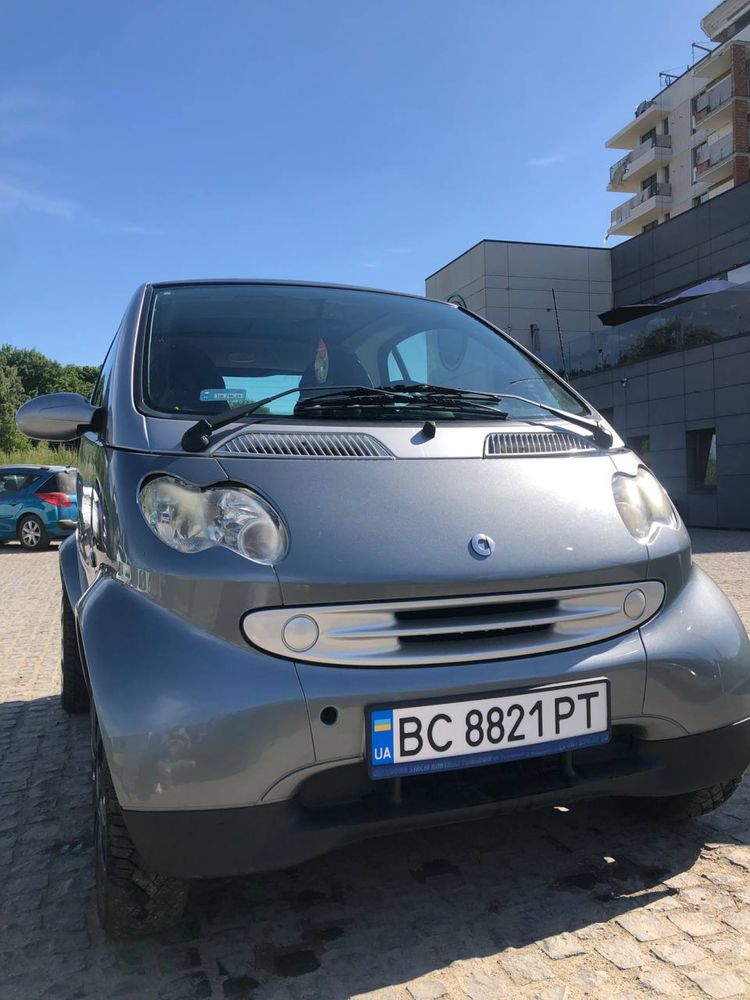 Smart fotwo авто з комфортом