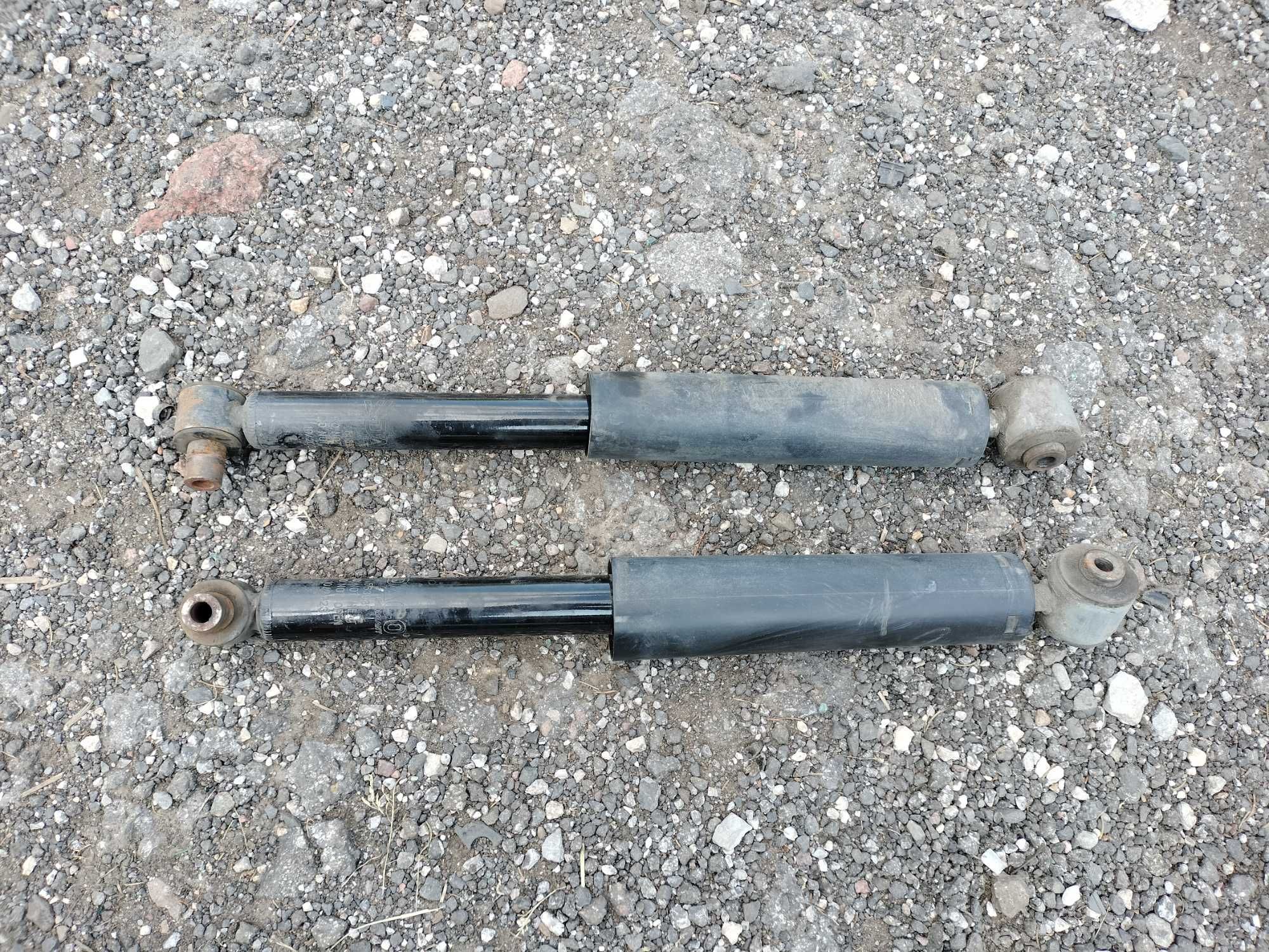 Amortyzator amortyzatory tył tylne Renault Laguna 2 II kombi jak NOWE