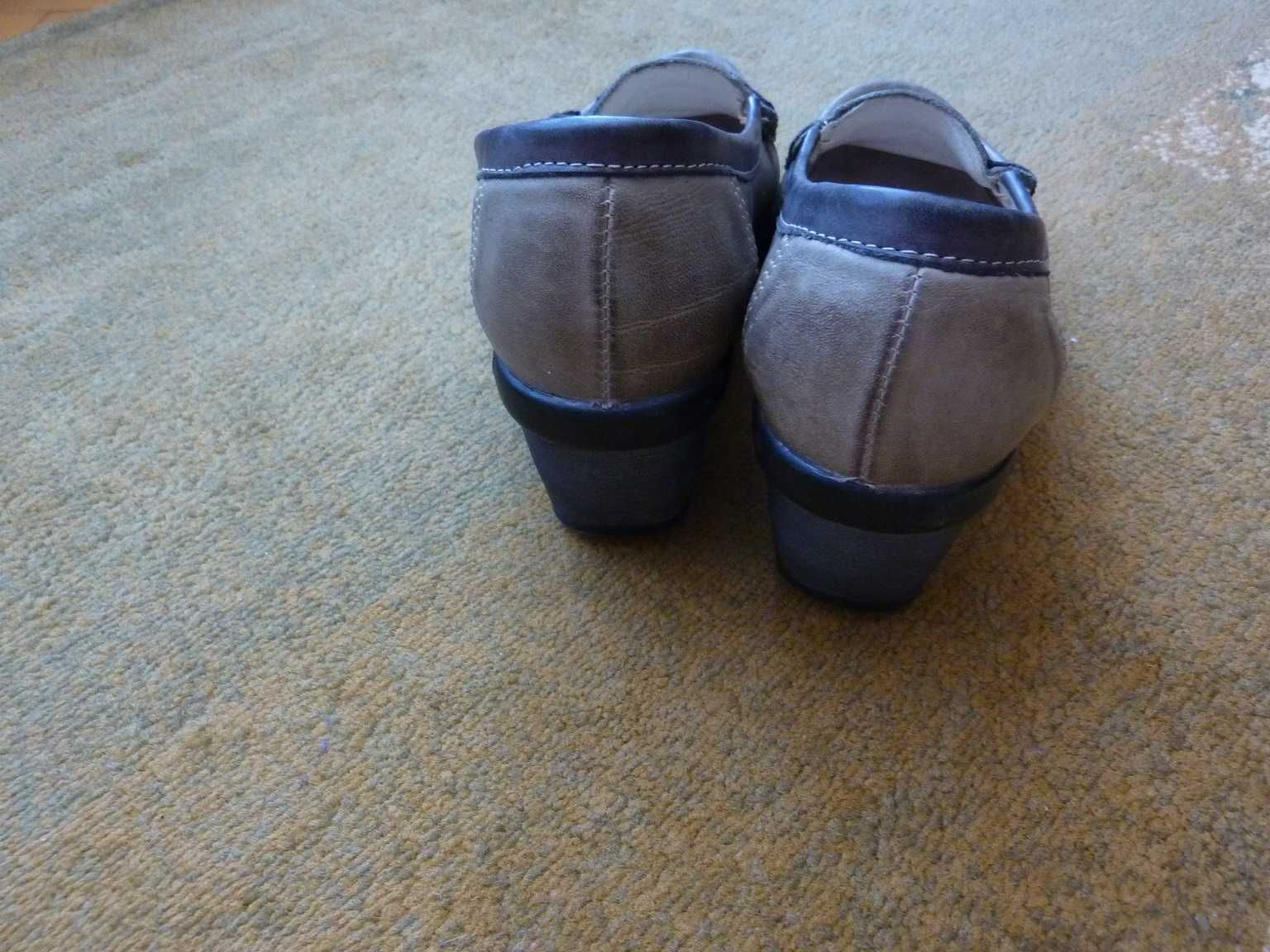 Okazja! Damskie półbuty na koturnie mokasyny r.36