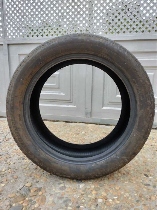 Pneu Bridgestone Turanza medida 225 50 R18 95w como novo