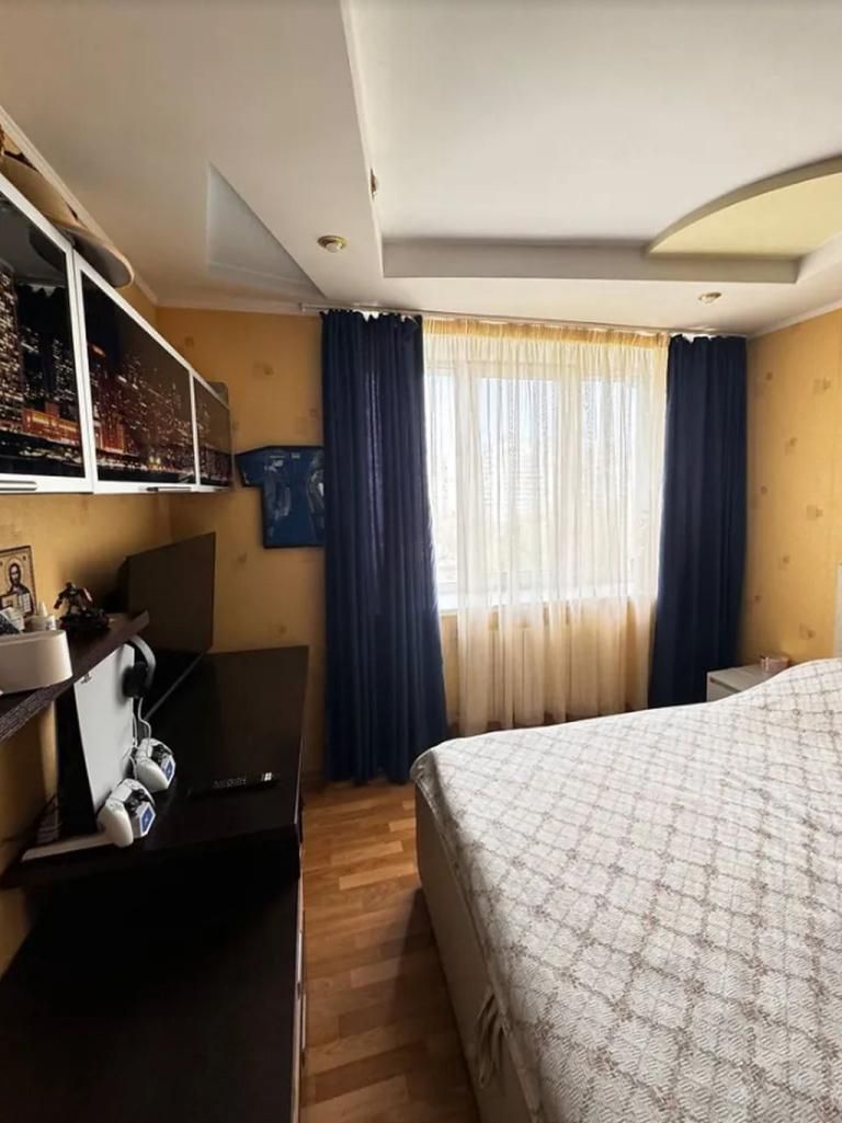 Продам 3-комн квартиру в районе Рабочая ул.