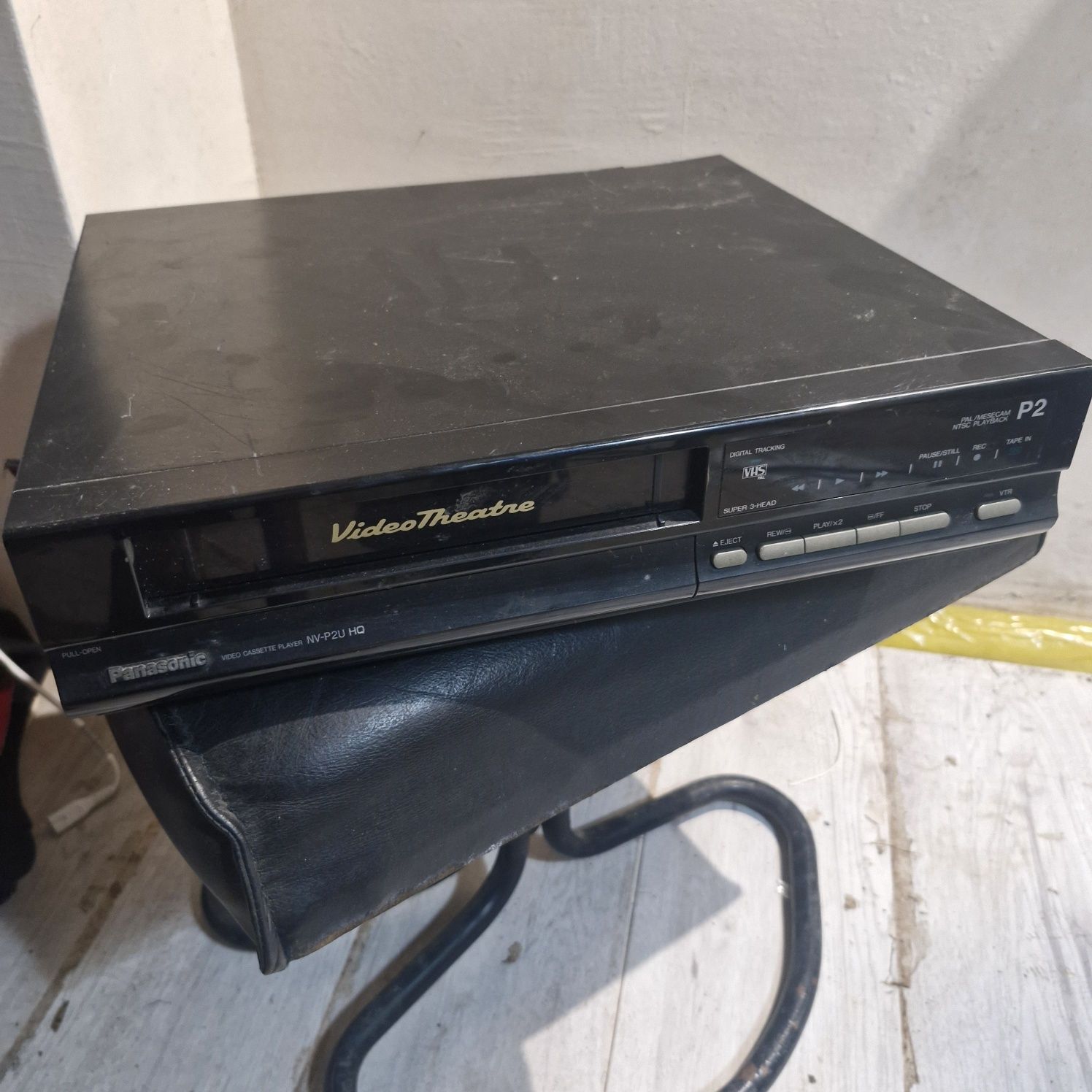 Odtwarzacz VHS Panasonic NV-P2U HQ "VideoTheatre