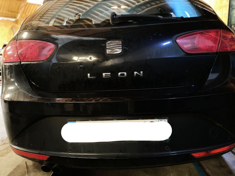 Para-choques trás Seat Leon 1p