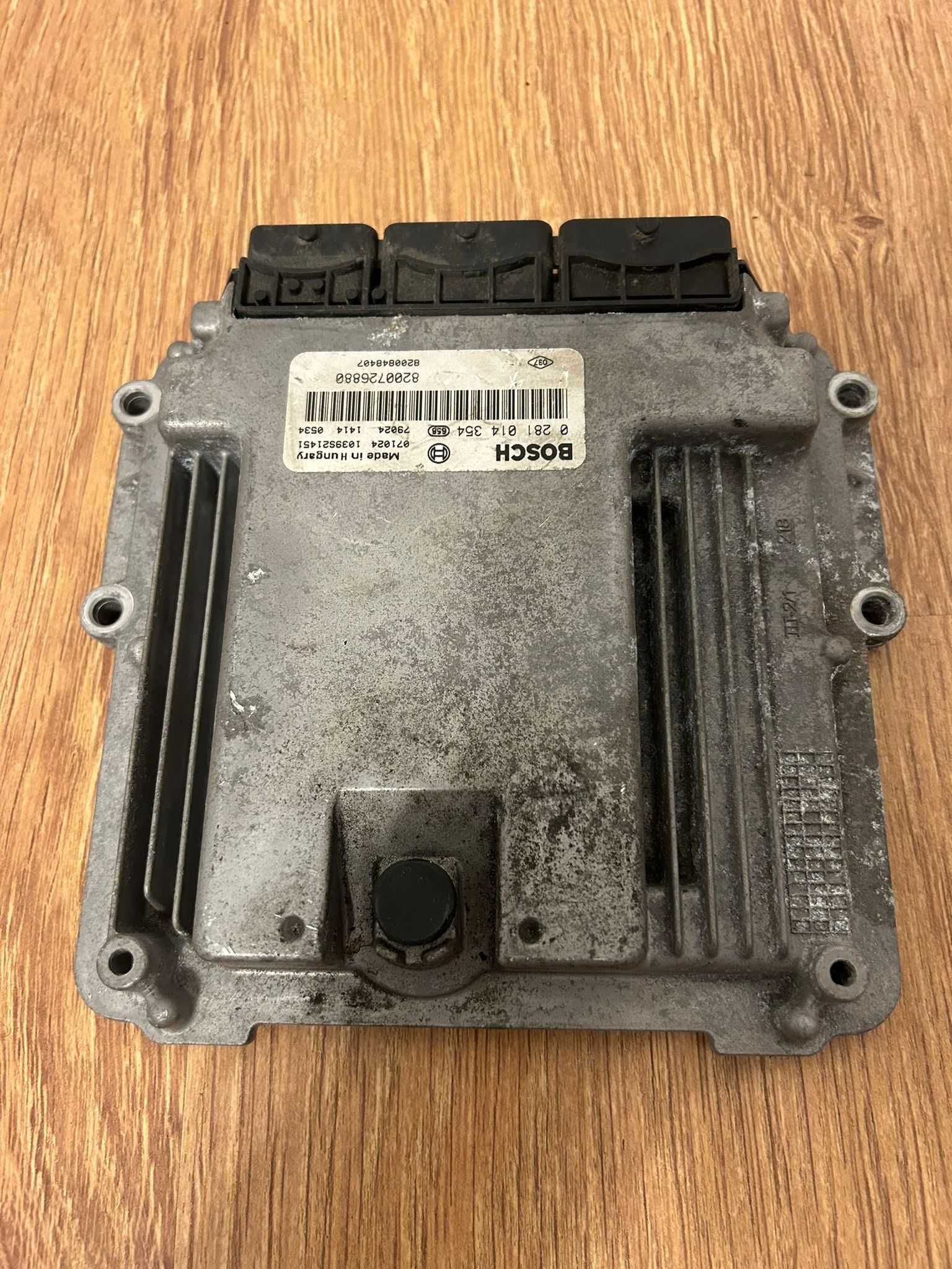 Komputer sterownik silnika 2.0 DCI Renault 028101.4354  82007.26880