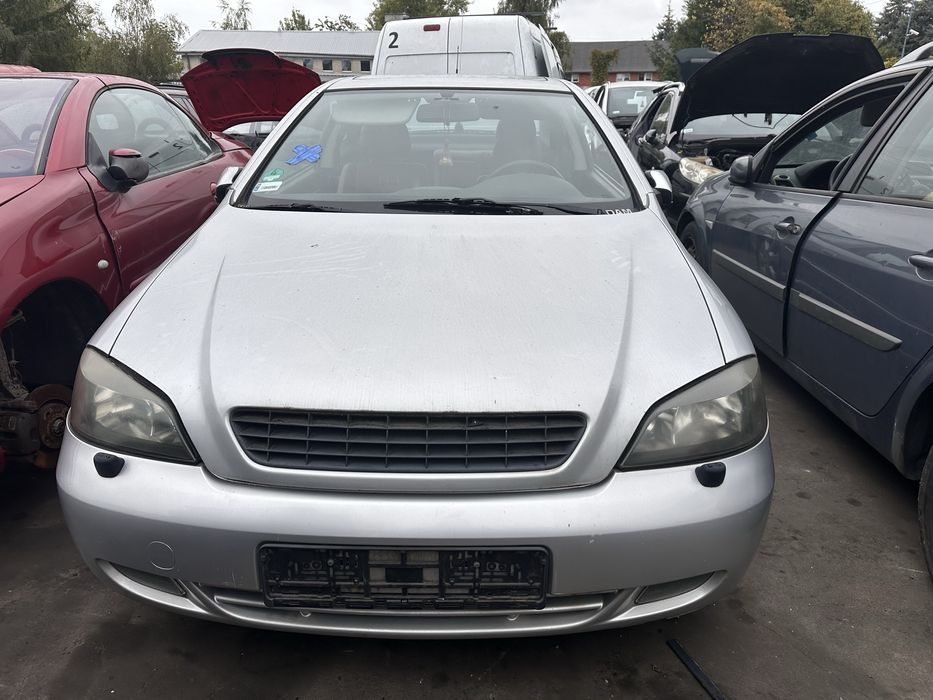 Części Opel Astra Bertone 1.8B 00r Z147 Lampa Zderzak Drzwi Maska