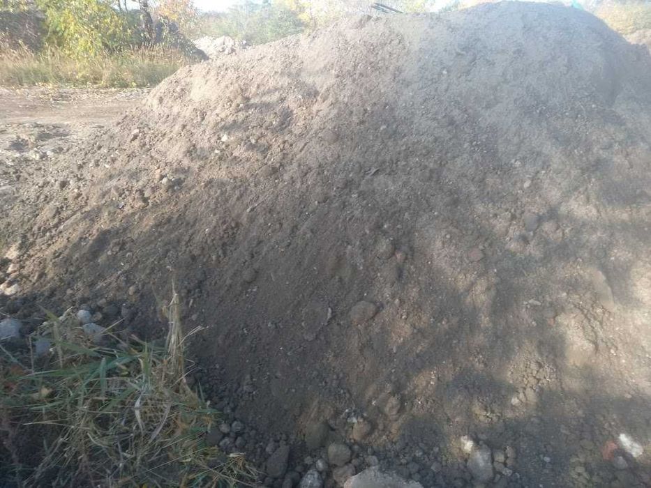 Ziemia - grunt z budowy, TRANSPORT wywrotkami.