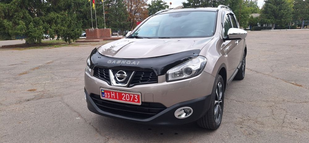 NISSAN Qashgai +2 Tecna 1.5диз. 81kv.110л.с. 6-Ступка