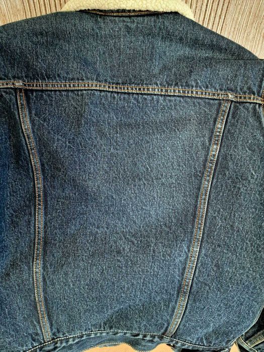 Blusão Levis com Pêlo tamanho M