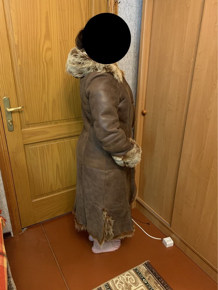 Продам дублёнку женскую
