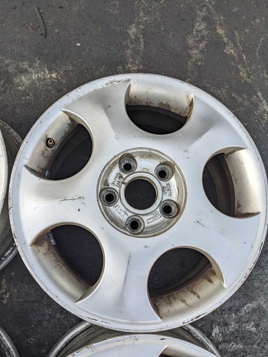 Felgi Aluminiowe Alu Alufelgi Alysy 5x112 16' 6J ET 59 SEAT