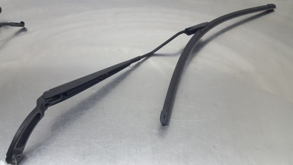 Haste / braço de escova limpa vidros frente esquerda RENAULT Clio IV (