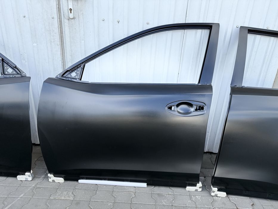 Дверка дверь задня передня ліва права Rogue T32 Рог т32 розборка