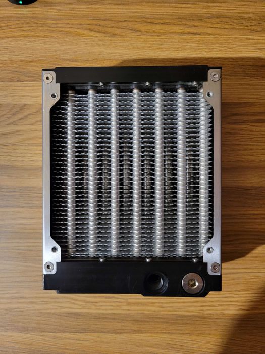 Aqua Computer Airplex modularity system 140 mm, aluminum fins